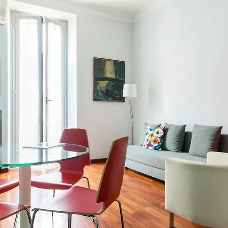 Homeathotel - Eustachi Apt Διαμέρισμα Μιλάνο